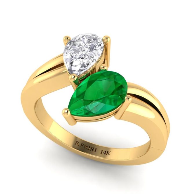 Yellow Gold Pear Cut Green Emerald Ring