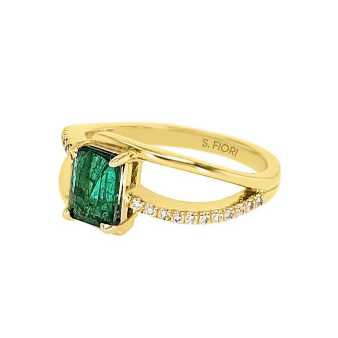 14K Yellow Gold Emerald Cut Emerald Ring 1.01 CTW