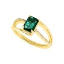 14K Yellow Gold Emerald Cut Emerald Ring 1.01 CTW