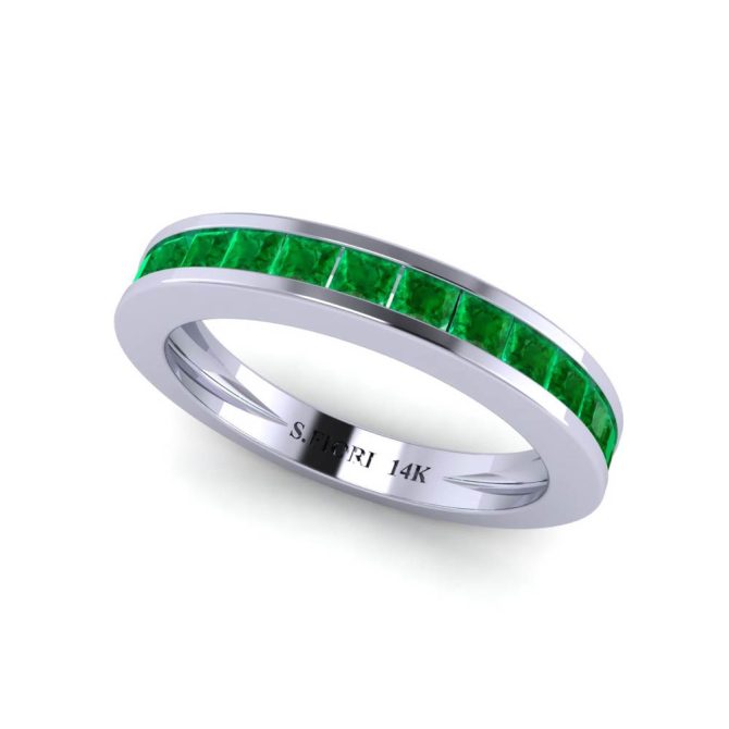 14k White Gold Princess-cut Emerald Victoria Band 0.72 CTW