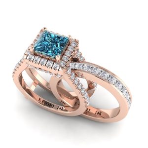 Jewelry for the summer - Stackable diamond ring with a blue diamond center
